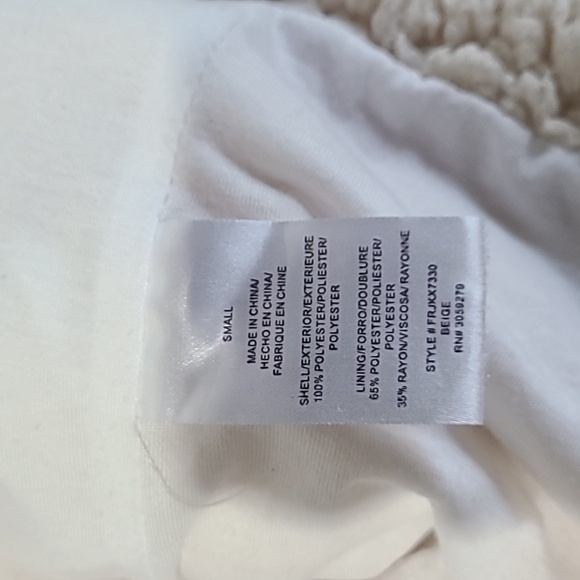 TXS Cozy Cream Sherpa Sweater Size S - Picture 4 of 4